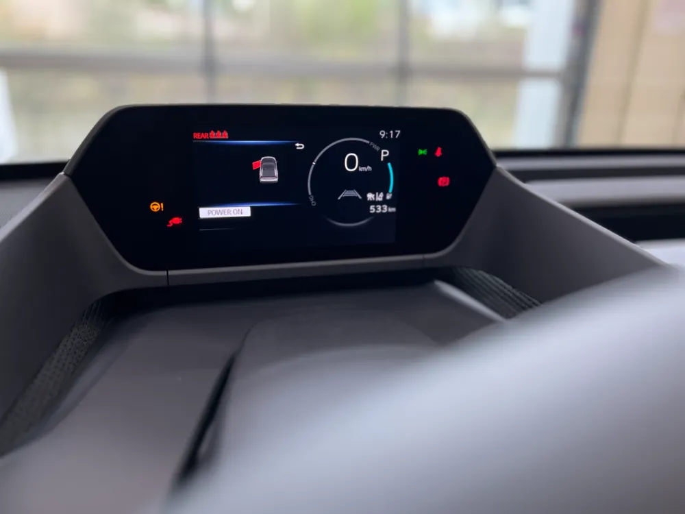 2023 toyota bz4x le fwd white 19